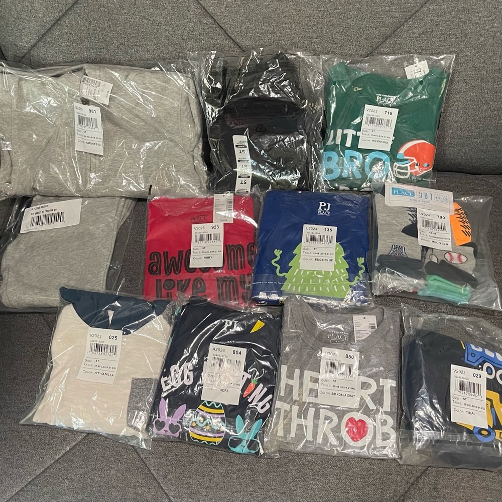 The Children’s Place boys 5T clothes
